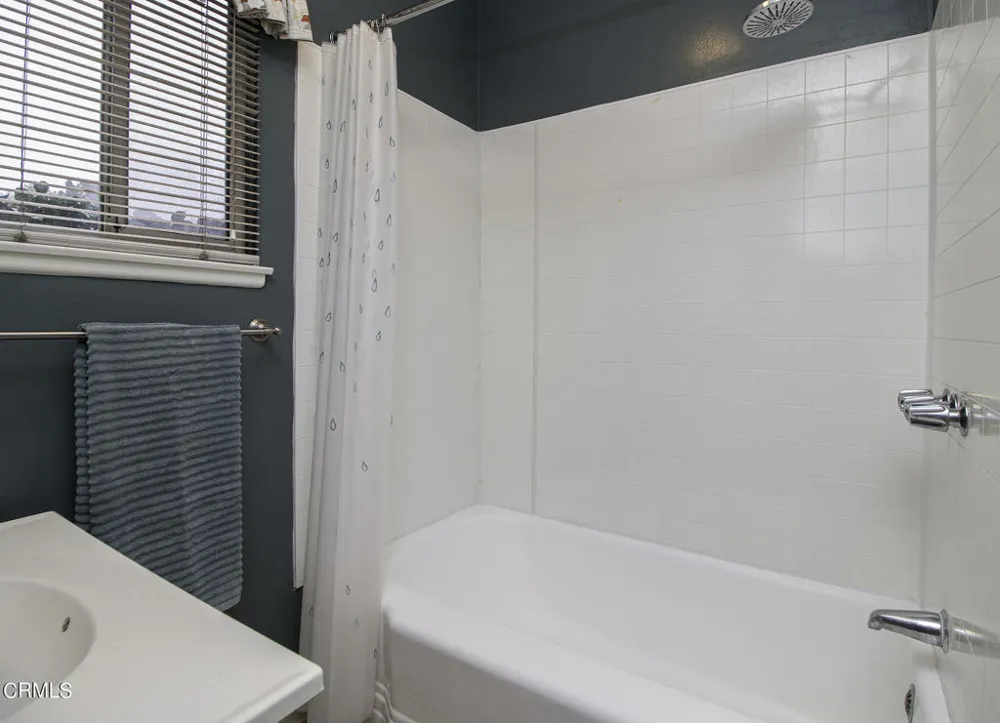 246 Baptiste Way La Canada Flintridge, CA 91011