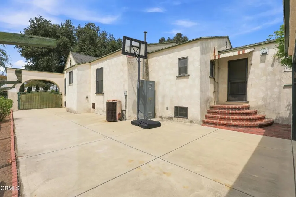 5936 Encinita Avenue Temple City, CA 91780