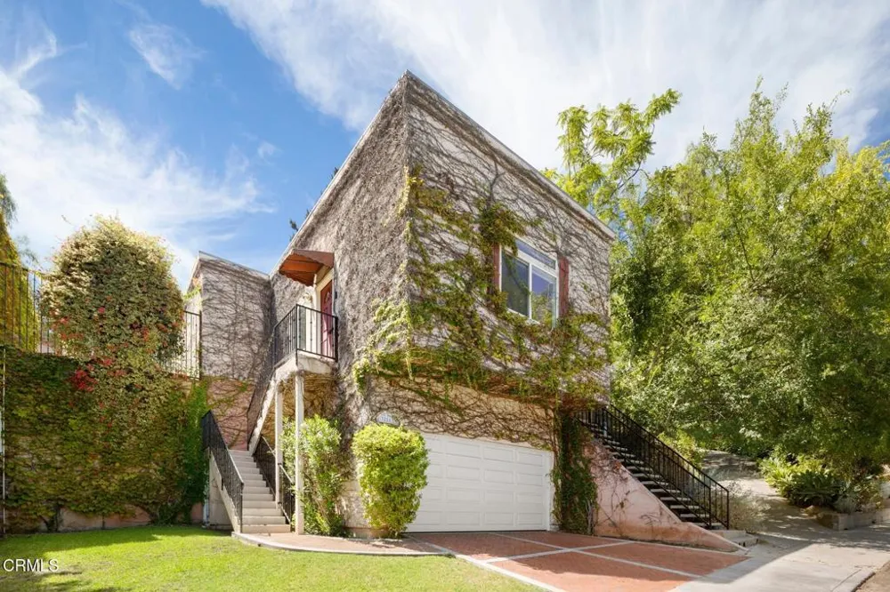 3211 Kenneth Drive Los Angeles, CA 90032