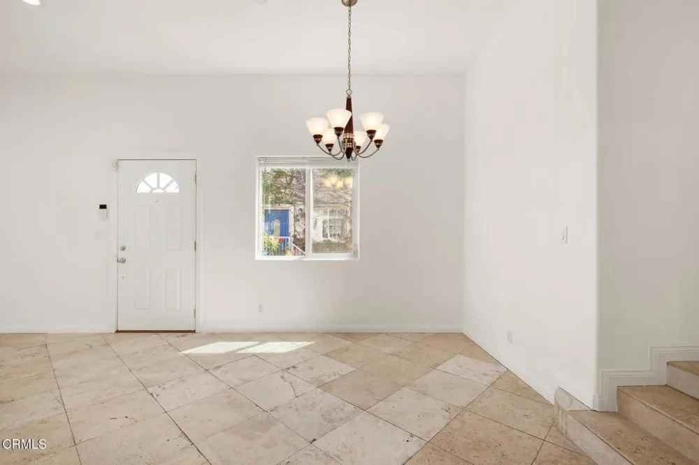 3211 Kenneth Drive Los Angeles, CA 90032