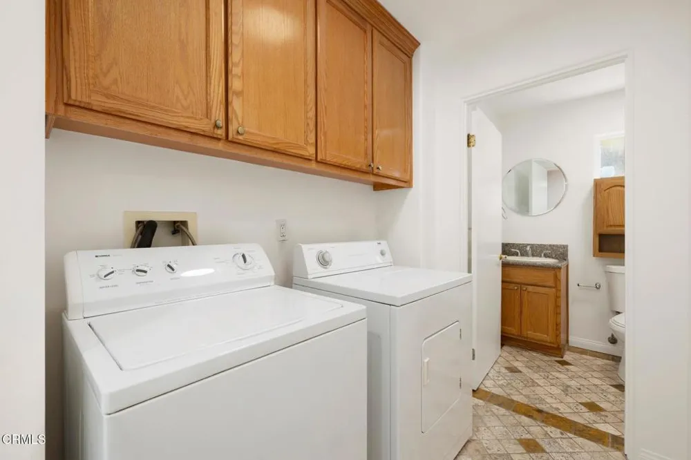 3211 Kenneth Drive Los Angeles, CA 90032