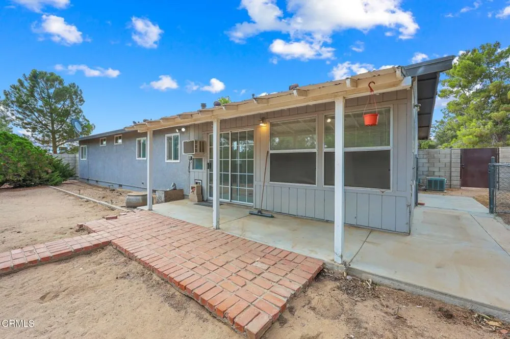 15424 Mesquite Street Hesperia, CA 92345