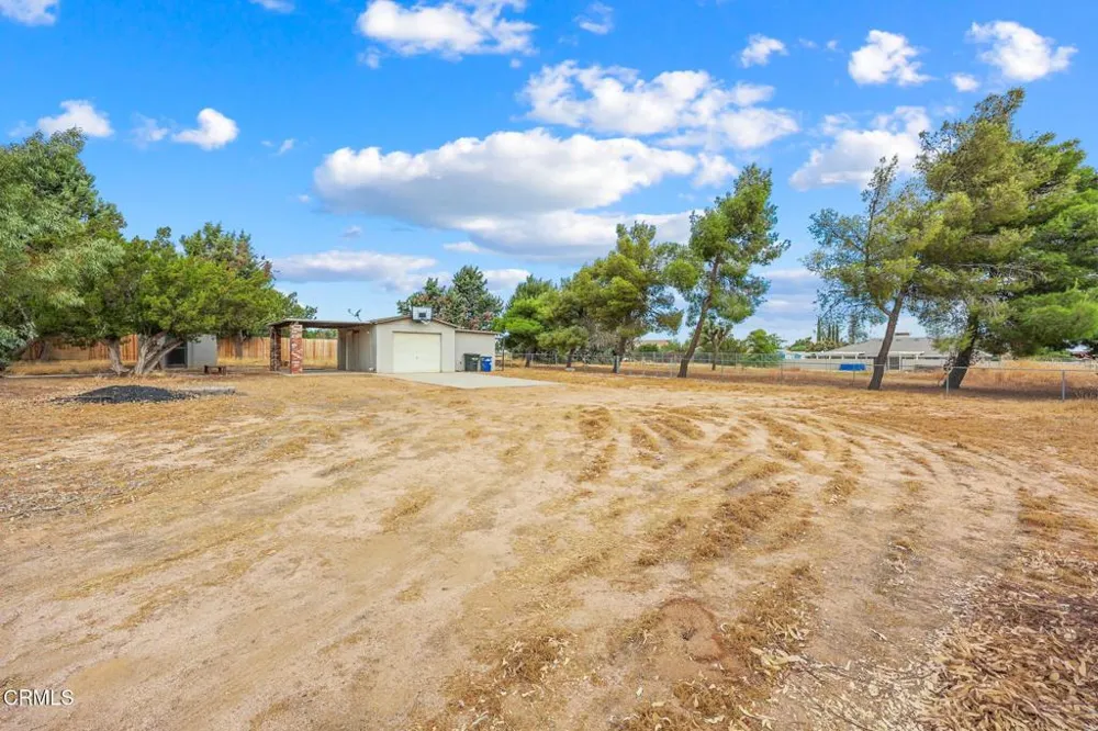 15424 Mesquite Street Hesperia, CA 92345