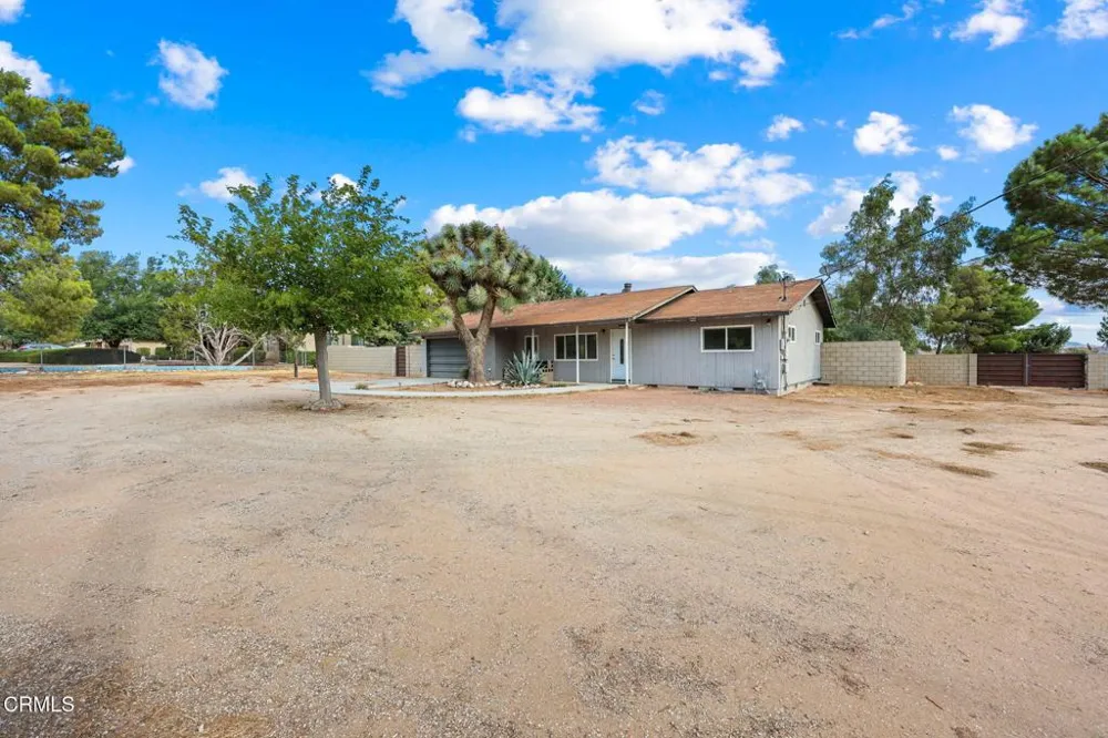 15424 Mesquite Street Hesperia, CA 92345