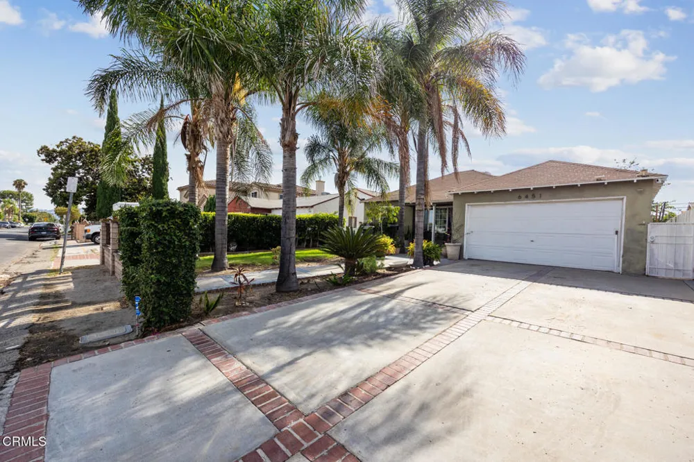 6451 Denny Avenue North Hollywood, CA 91606