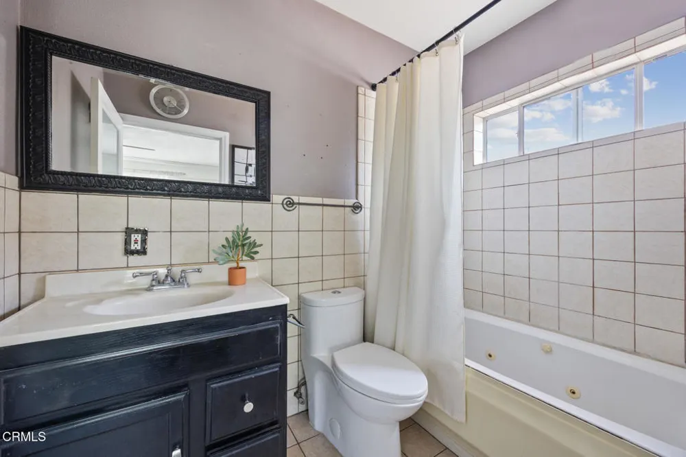 6451 Denny Avenue North Hollywood, CA 91606