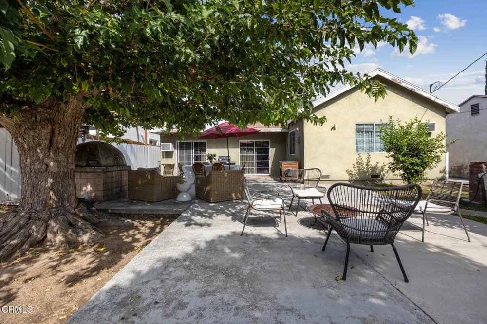 6451 Denny Avenue North Hollywood, CA 91606