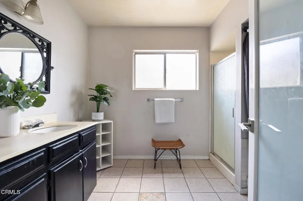 6451 Denny Avenue North Hollywood, CA 91606
