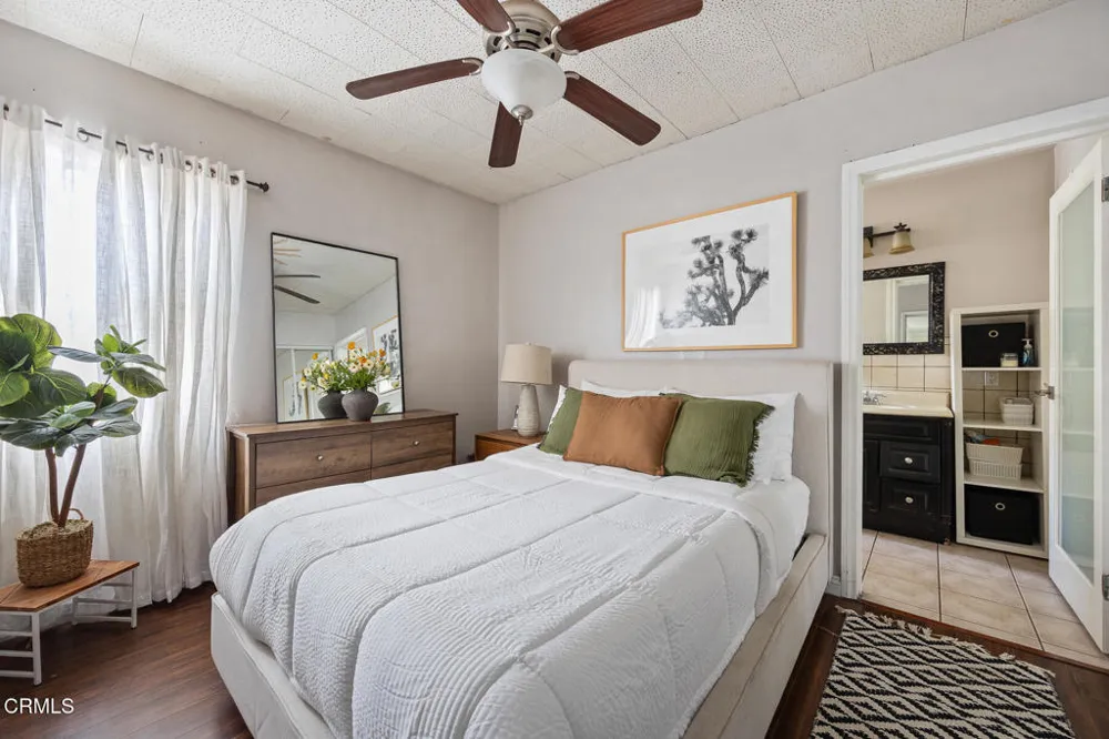 6451 Denny Avenue North Hollywood, CA 91606