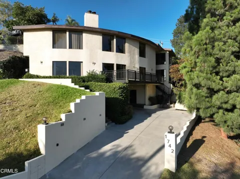 1742 Hill Drive