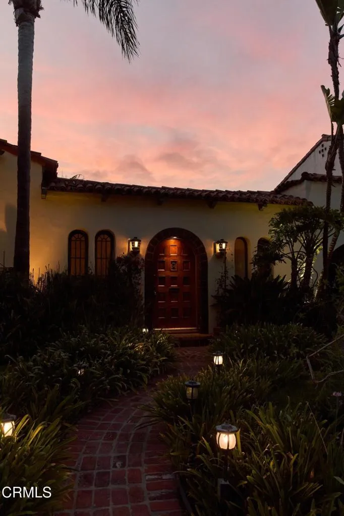913 Burnside Avenue Los Angeles, CA 90036