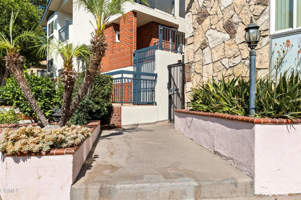 630 E Orange Grove Avenue #A Burbank, CA 91501