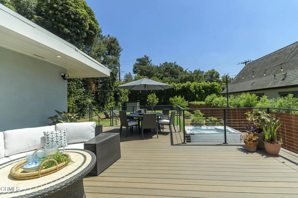 4356 Bel Aire Drive La Canada Flintridge, CA 91011
