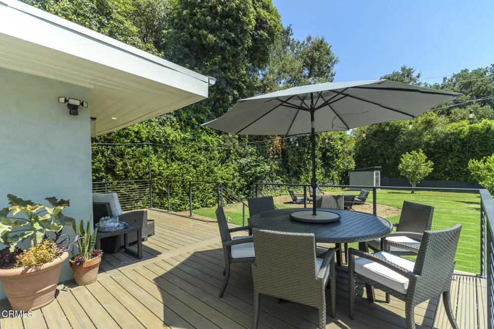 4356 Bel Aire Drive La Canada Flintridge, CA 91011