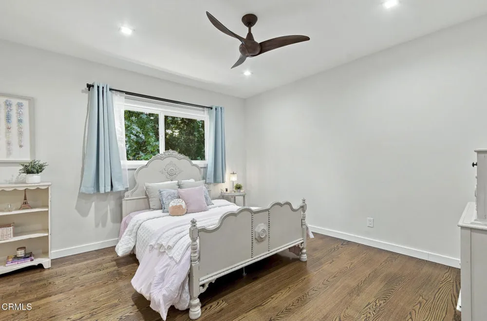 4356 Bel Aire Drive La Canada Flintridge, CA 91011