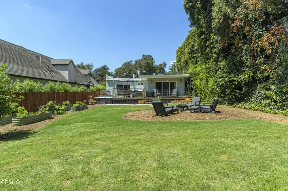4356 Bel Aire Drive La Canada Flintridge, CA 91011