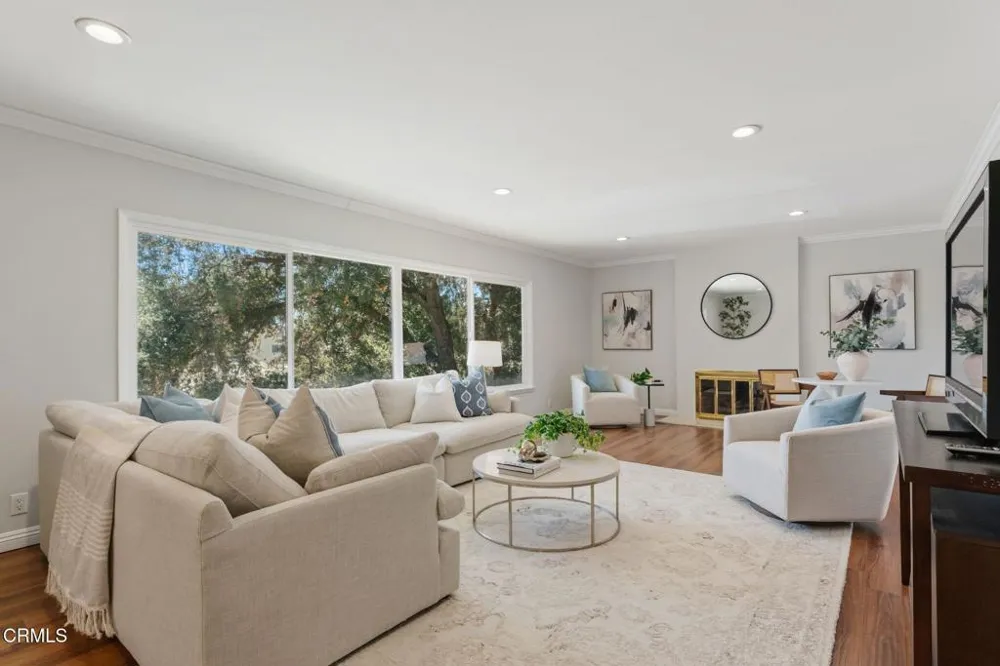 4405 Vista Place La Canada Flintridge, CA 91011
