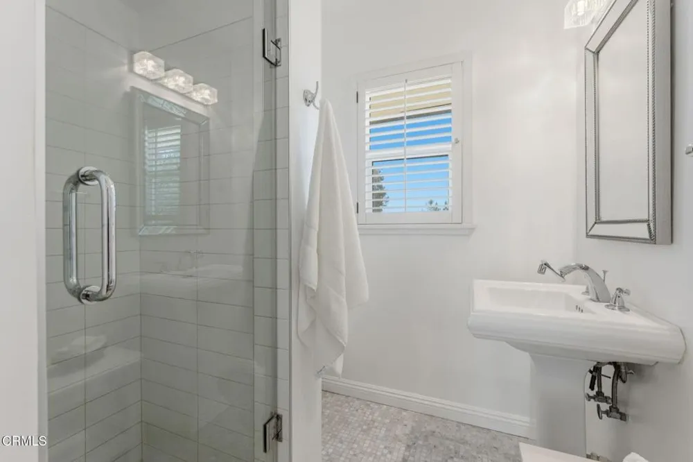 4405 Vista Place La Canada Flintridge, CA 91011