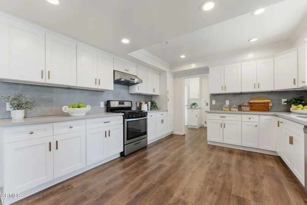 4405 Vista Place La Canada Flintridge, CA 91011