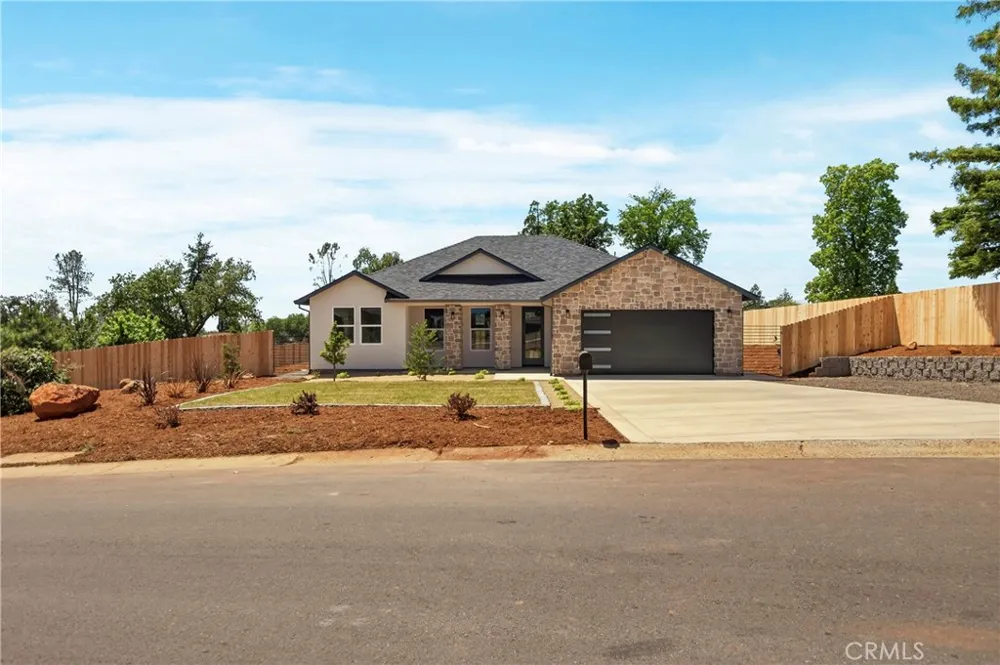 5871 Crestmoor Drive Paradise, CA 95969