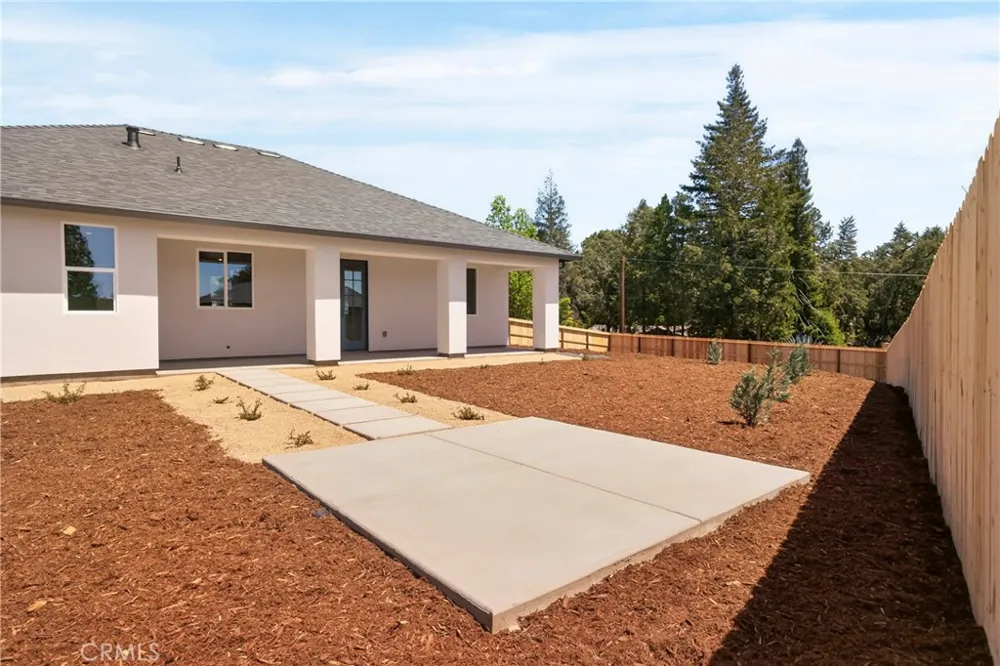 5871 Crestmoor Drive Paradise, CA 95969