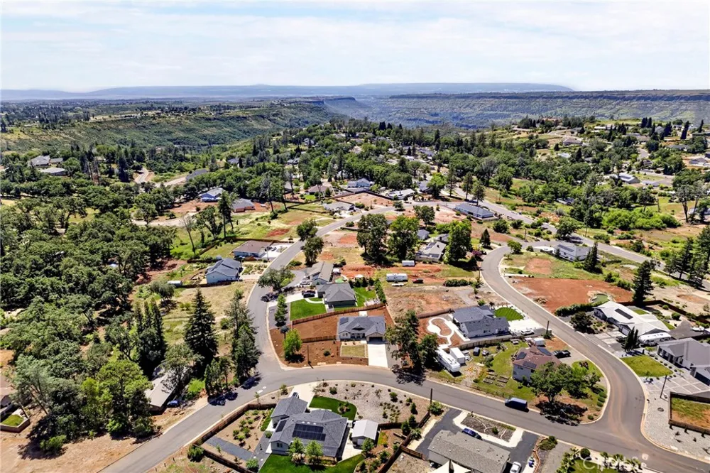5871 Crestmoor Drive Paradise, CA 95969