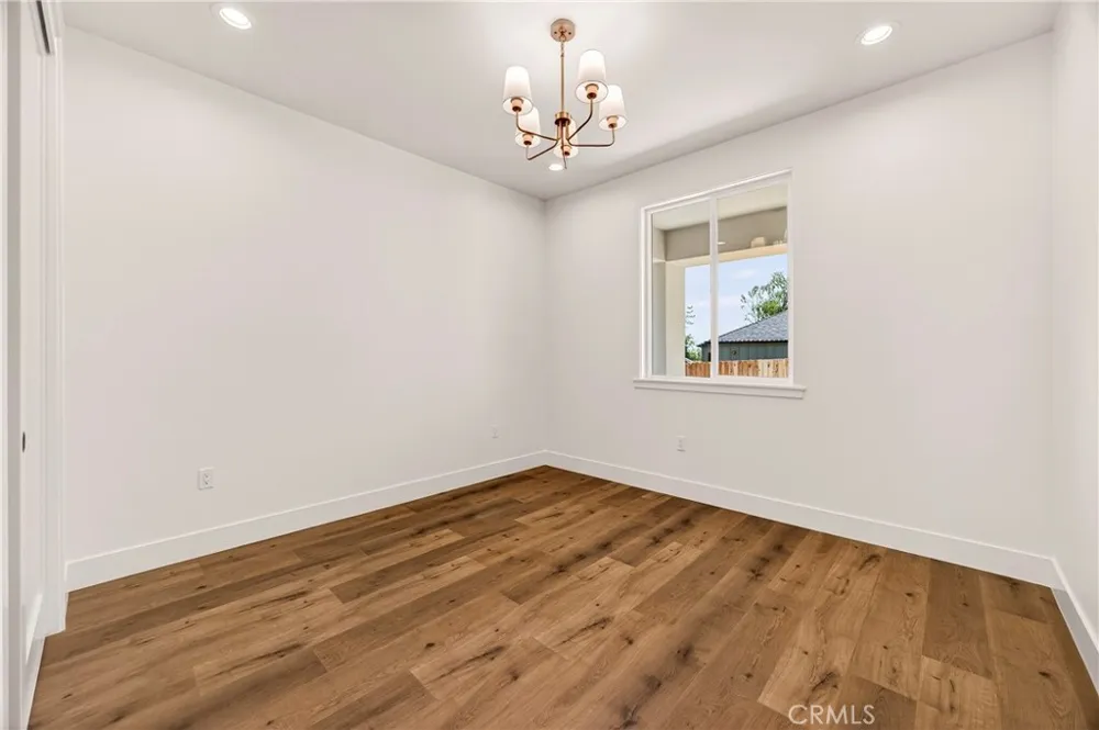 5871 Crestmoor Drive Paradise, CA 95969
