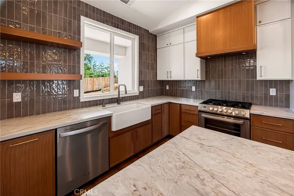 5871 Crestmoor Drive Paradise, CA 95969