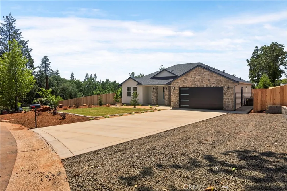 5871 Crestmoor Drive Paradise, CA 95969