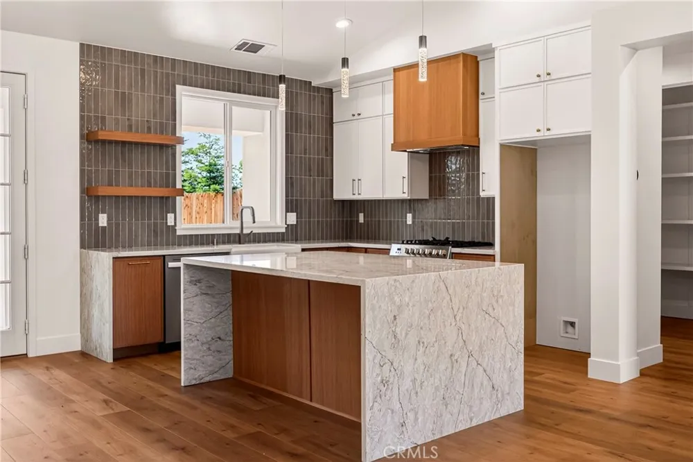 5871 Crestmoor Drive Paradise, CA 95969