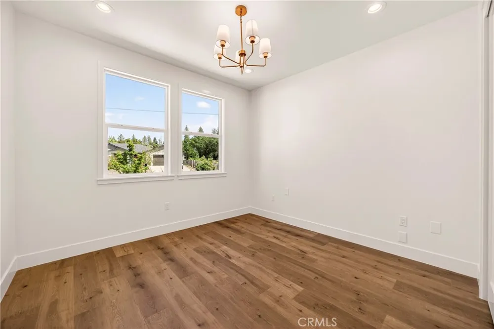 5871 Crestmoor Drive Paradise, CA 95969