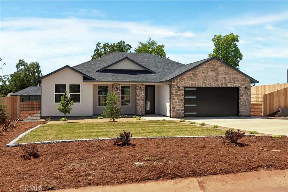 5871 Crestmoor Drive Paradise, CA 95969
