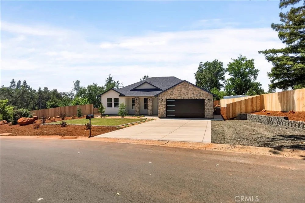 5871 Crestmoor Drive Paradise, CA 95969