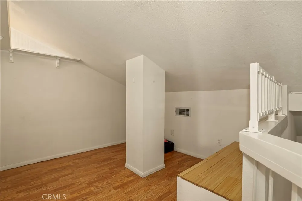24662 Golfview Drive Valencia, CA 91355