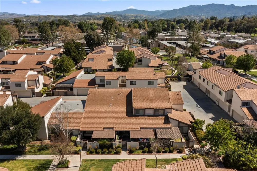 24662 Golfview Drive Valencia, CA 91355