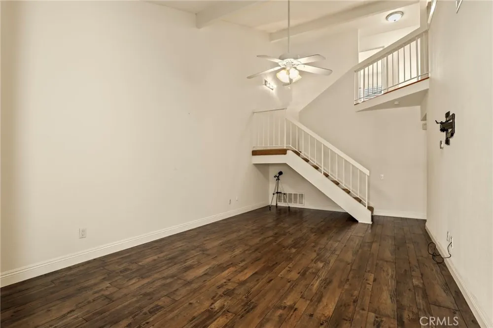 24662 Golfview Drive Valencia, CA 91355