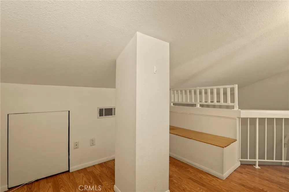 24662 Golfview Drive Valencia, CA 91355