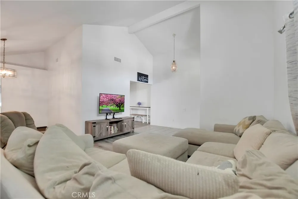 965 Hardwick Beaumont, CA 92223