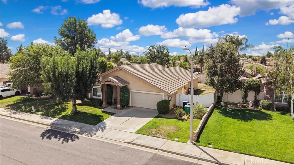 965 Hardwick Beaumont, CA 92223