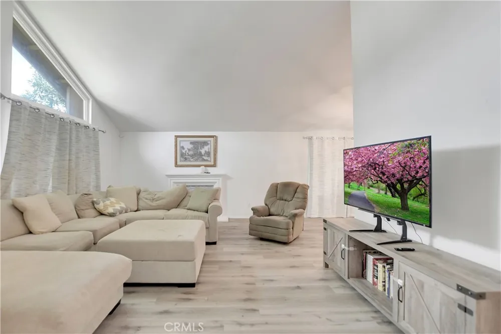 965 Hardwick Beaumont, CA 92223