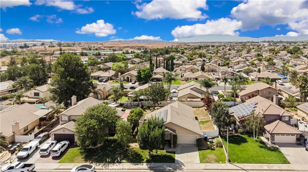 965 Hardwick Beaumont, CA 92223