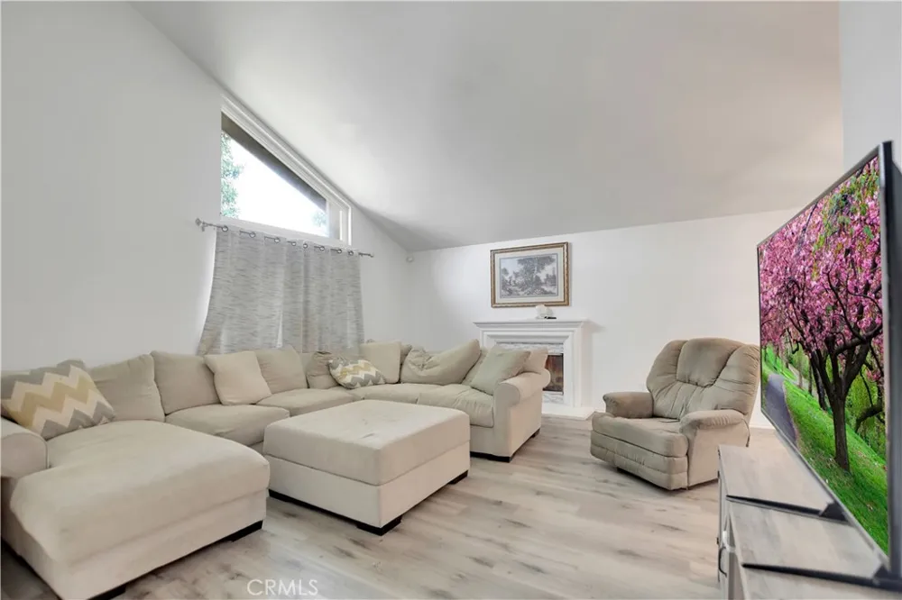 965 Hardwick Beaumont, CA 92223