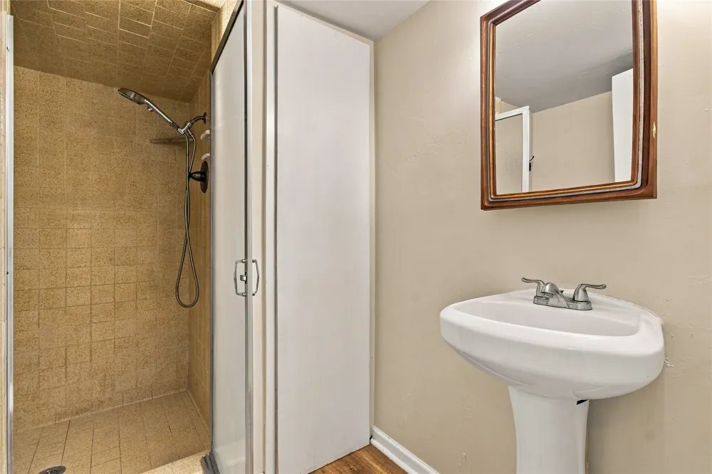 606 Harmons Way San Marcos, TX 78666