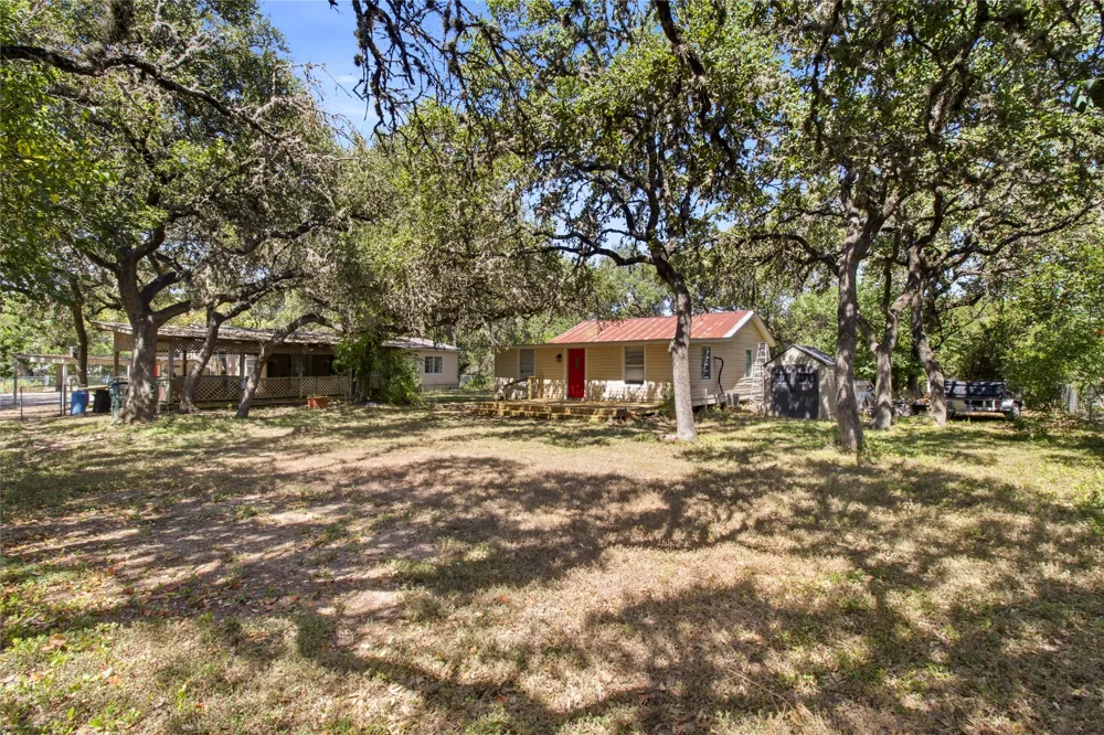 606 Harmons Way San Marcos, TX 78666