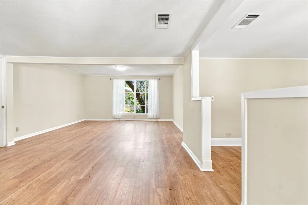 606 Harmons Way San Marcos, TX 78666
