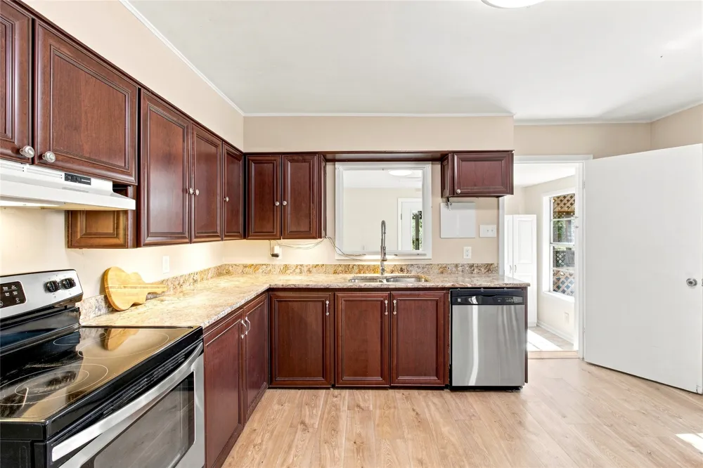 606 Harmons Way San Marcos, TX 78666