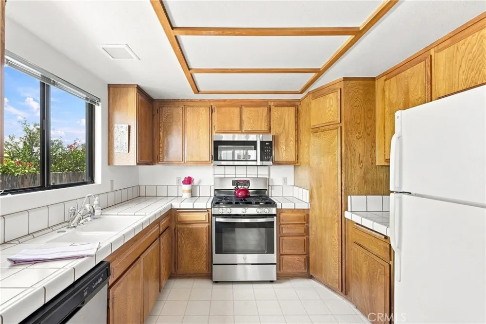 1543 Atlantic City Grover Beach, CA 93433