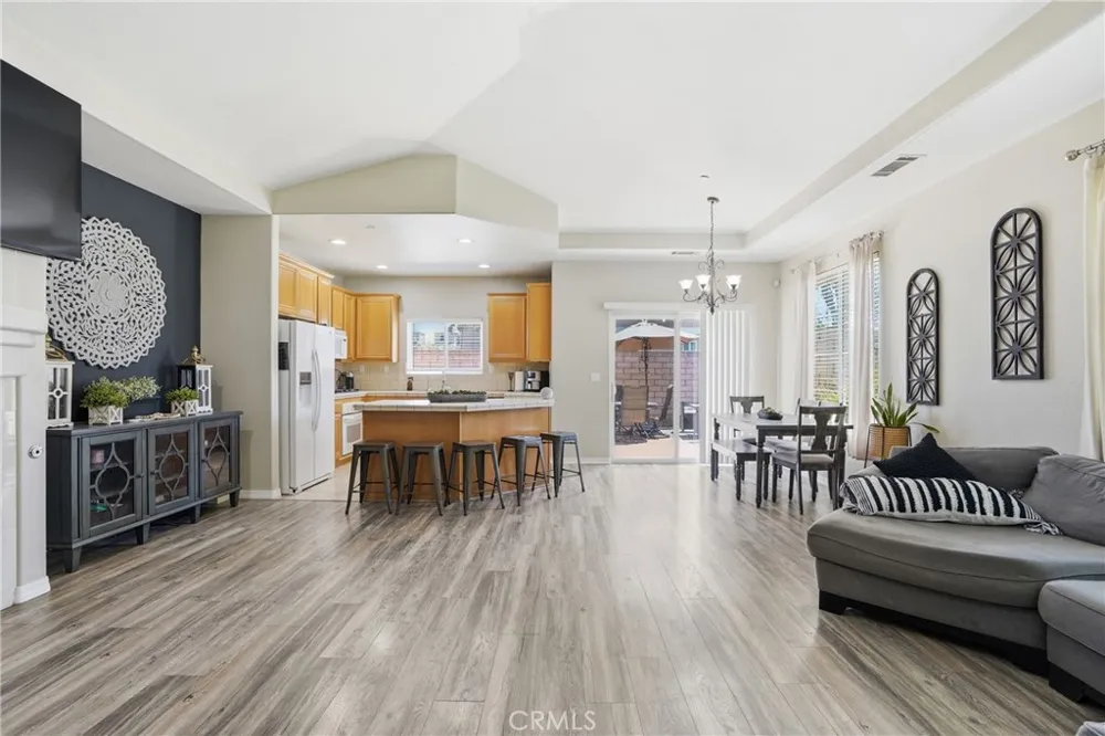 2354 Eastbury Santa Maria, CA 93455