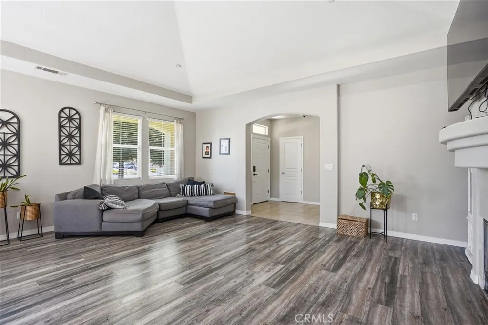 2354 Eastbury Santa Maria, CA 93455