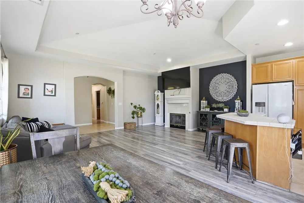 2354 Eastbury Santa Maria, CA 93455